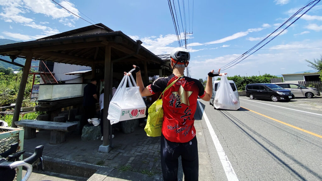 芦沢農園で桃をたくさん（たくさん）ゲット！