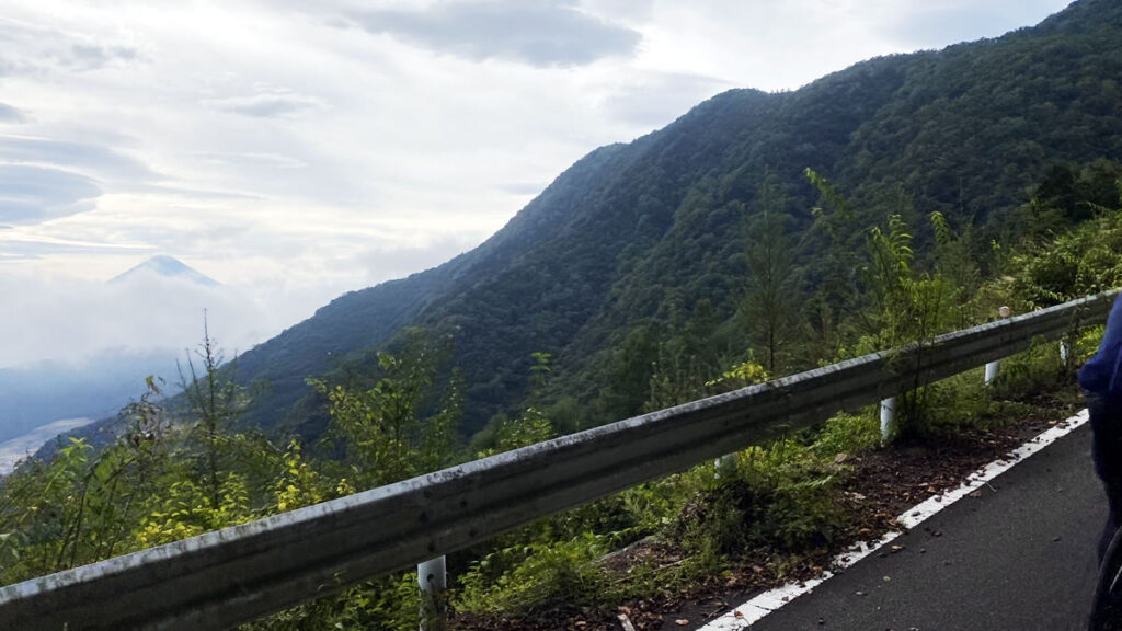 富士山もチラ見できます