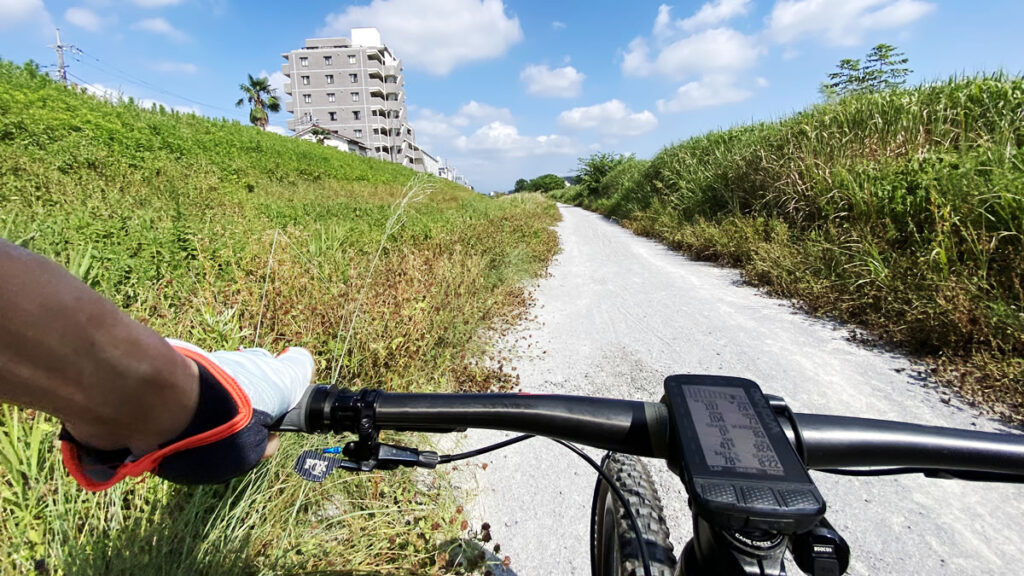 ダブルトラックと河川敷グラベルで満足なのであった